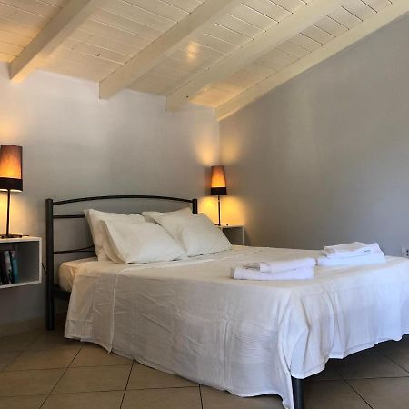 Sofita Studio Apartment Gaios Ngoại thất bức ảnh